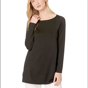 NWT Eileen Fisher top